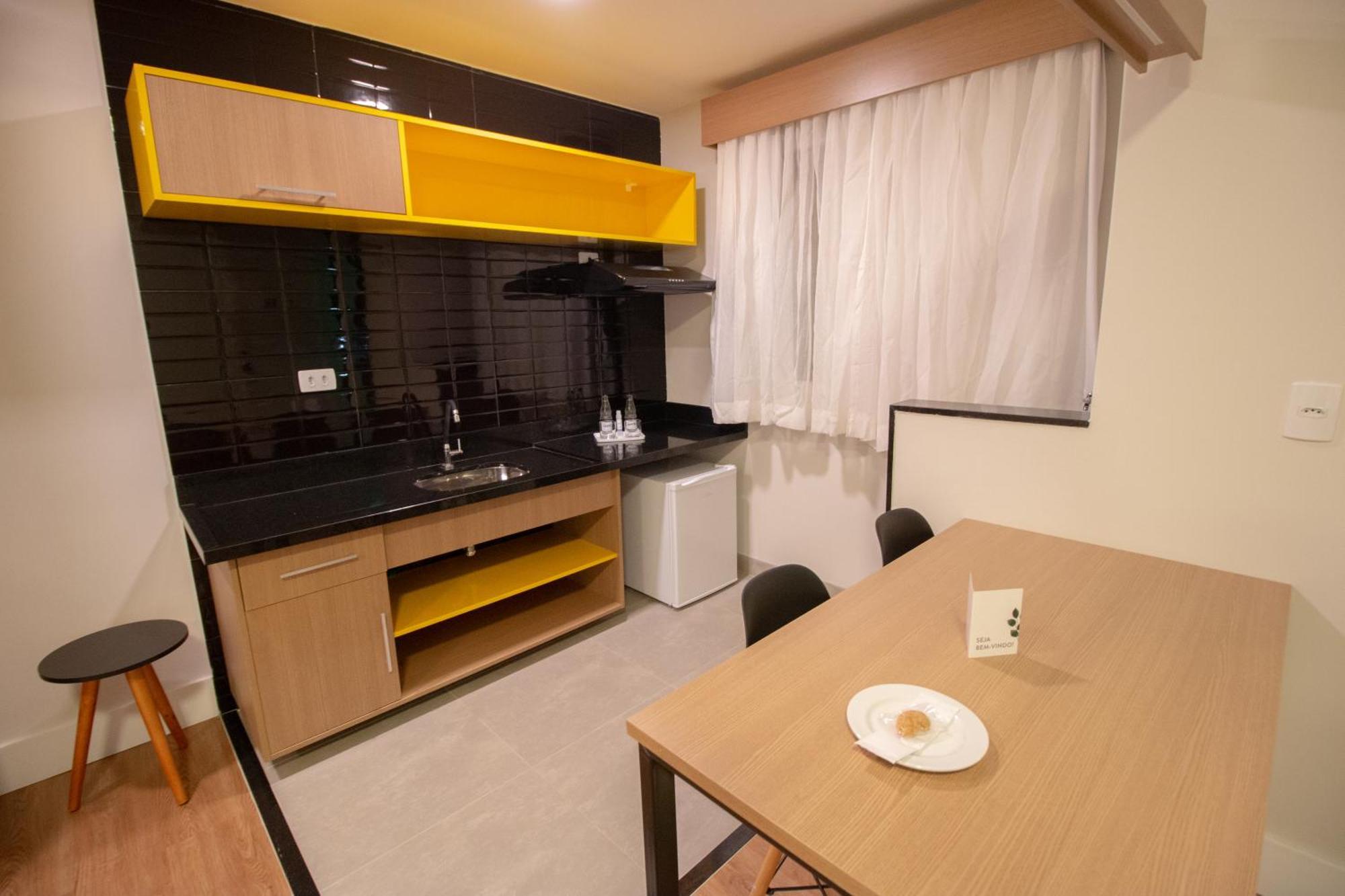 Standard Room With Three Single Beds,1743444670:JPEG