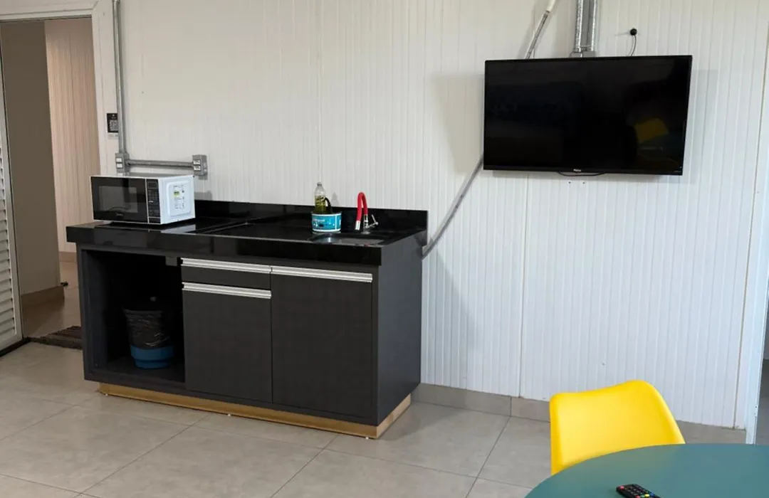 Flat Central-1